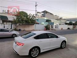 Chrysler 200